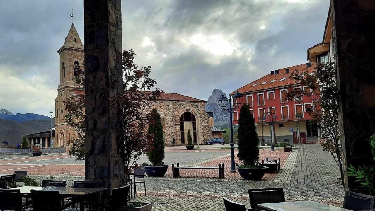 Riano En Las Montanas De Carmen Екстериор снимка