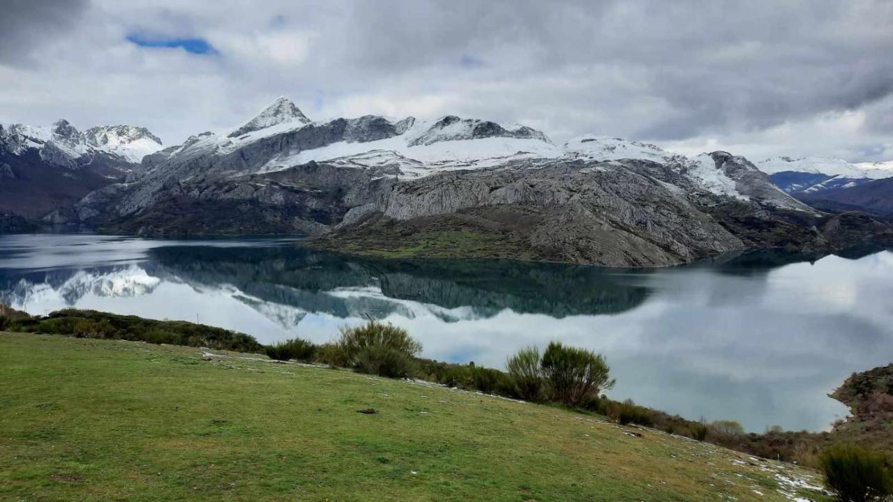 Riano En Las Montanas De Carmen Екстериор снимка